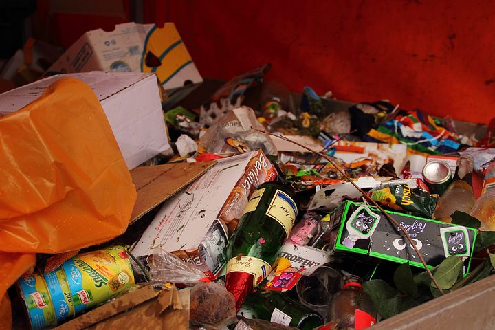 What Are The Advantages Of Using Professional Rubbish Removal Services?